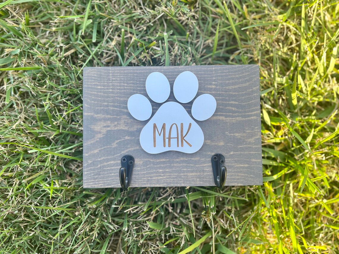 Small Personalized Dog Leash Holder